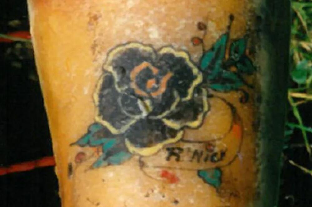NAKON 3 DECENIJE REŠENA MISTERIJA UBISTVA: Konačno otkriveno ko je "devojka sa tetovažom cveta" (FOTO)
