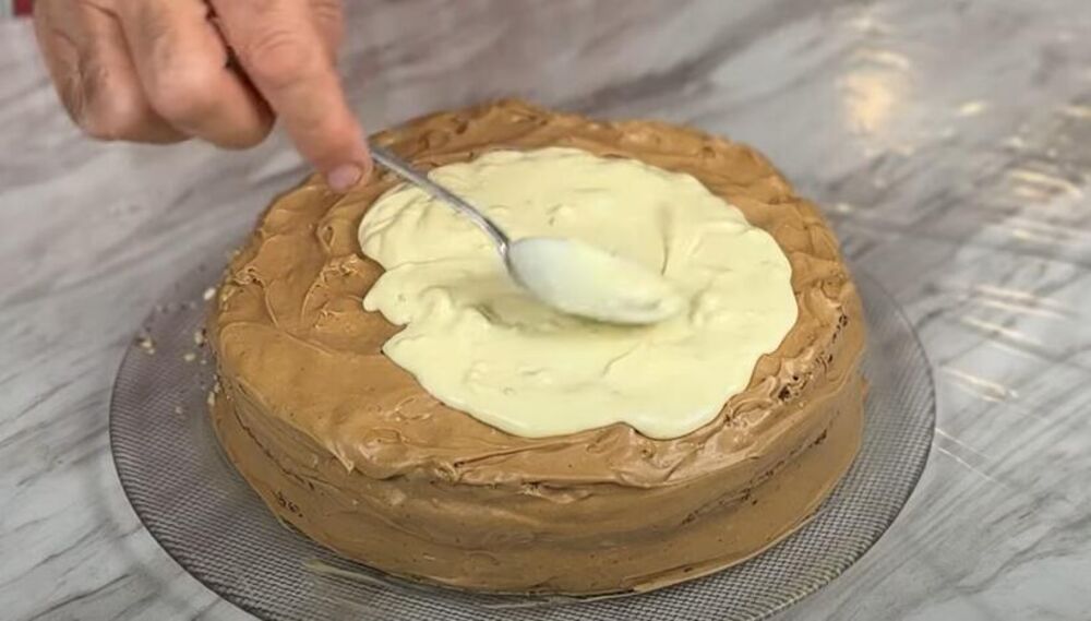 Preliv preko torte Minjon