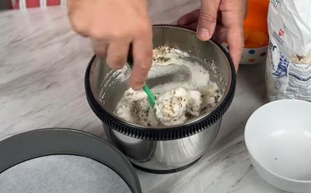 Smesa za koru u činiji