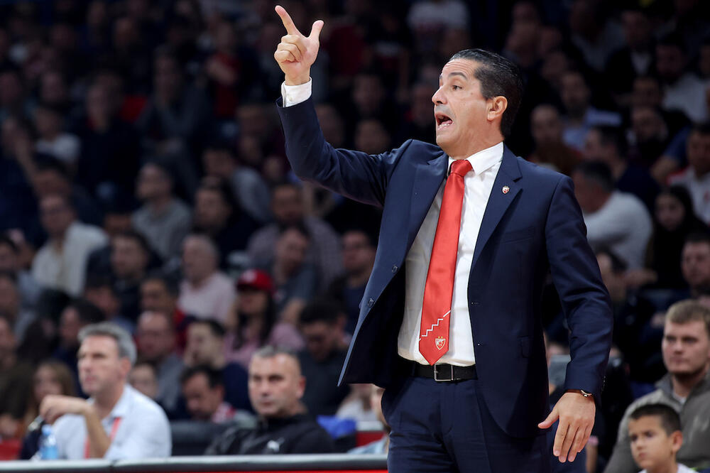 "BILO JE ONAKO KAKO SAM ŽELEO DA IGRAMO STALNO!" Sferopulos posebno pohvalio jednog igrača (FOTO)