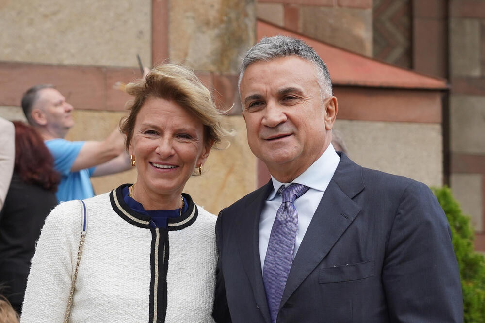 ZNATE LI KO SU BILI RODITELJI NOLETOVE MAJKE? Dijana Đoković iznela DETALJE iz porodičnog doma, EVO kako je živela