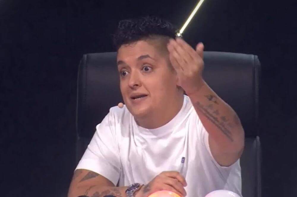 "OGROMAN SI SELJAK, NEVASPITANO JE" Marija Šerifović pobesnela na glavnog člana PRODUKCIJE zbog KOMENTARA