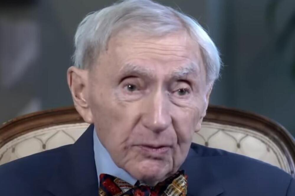 NAJSTARIJI LEKAR (100) NA SVETU OTKRIO TAJNU DUGOVEČNOSTI: Uživa u životu i najbitnije od svega- ničeg se NE ODRIČE