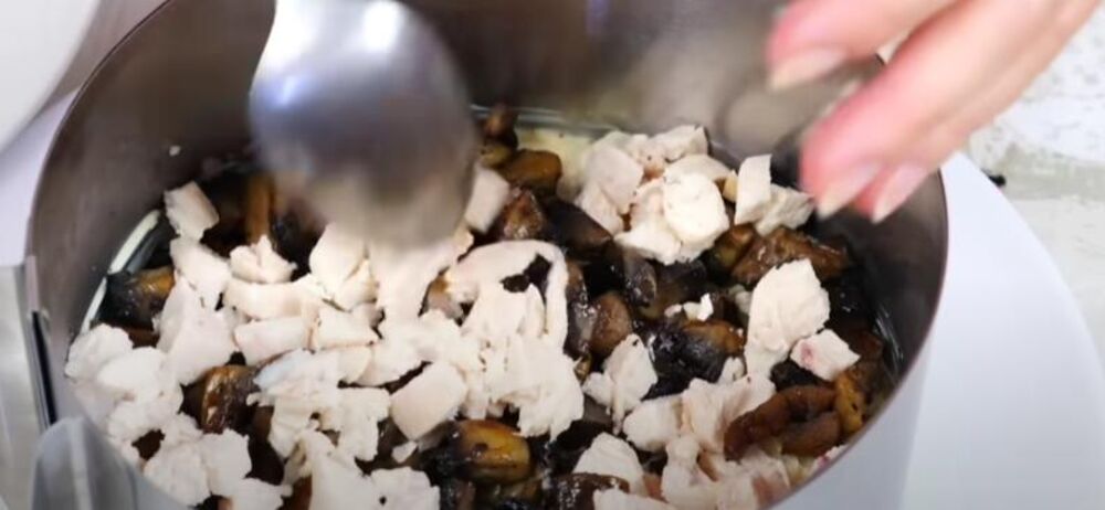 Pravljenje pileće slavske salate