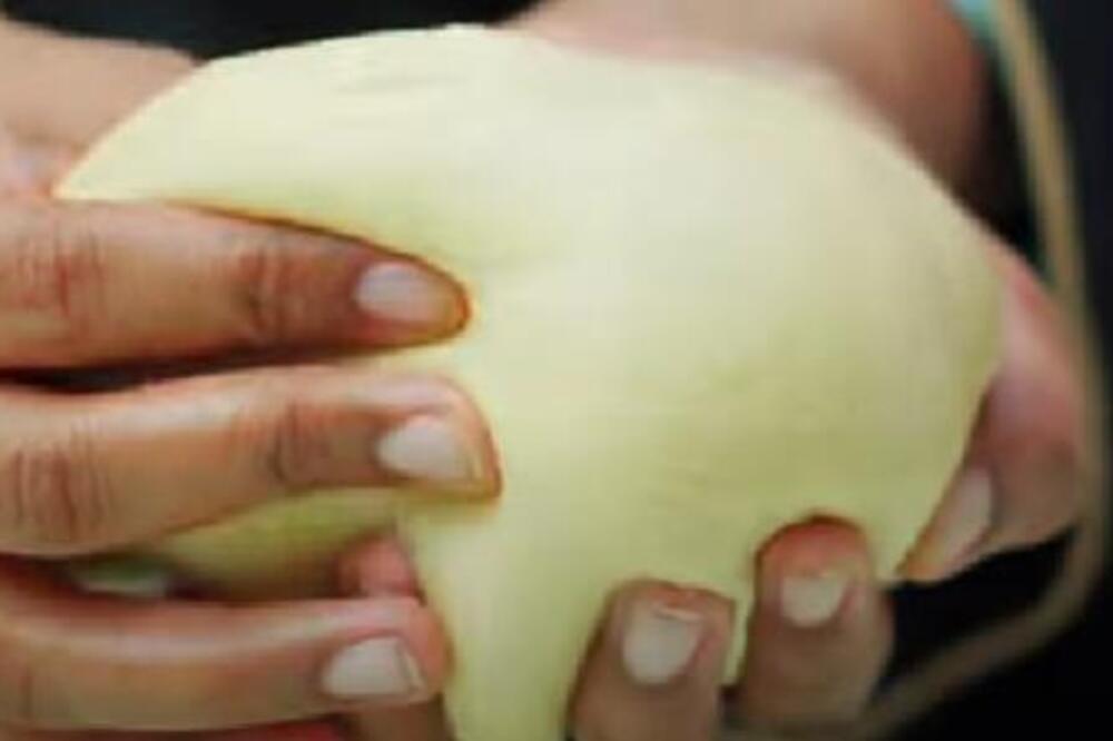 OVE KROFNE PRAVE SE U KESI, NEMA PRLJANJA SUDOVA: Izraelci ZNAJU ŠTA RADE, oni tvrde da ih mese BOLJE OD NAŠIH ŽENA