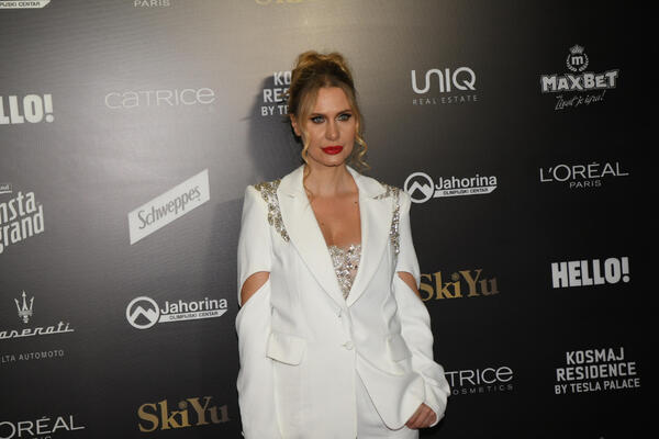 NAŠA VODITELJKA NEDAVNO ZAVRŠILA U BOLNICI, A SAD ZABLISTALA NA CRVENOM TEPIHU: Kada je vidite PAŠĆE VAM VILICA