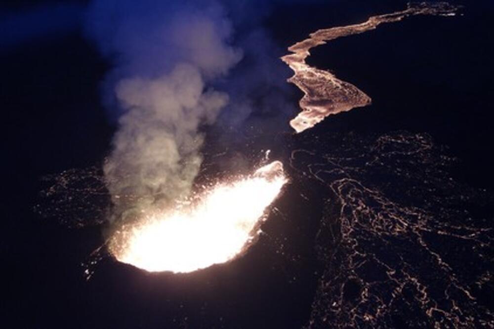 U POSLEDNJA 24 SATA ZABELEŽENO OKO 2000 POTRESA! Evo šta se SADA dešava na Islandu, zemlja STRAHUJE OD NAJGOREG