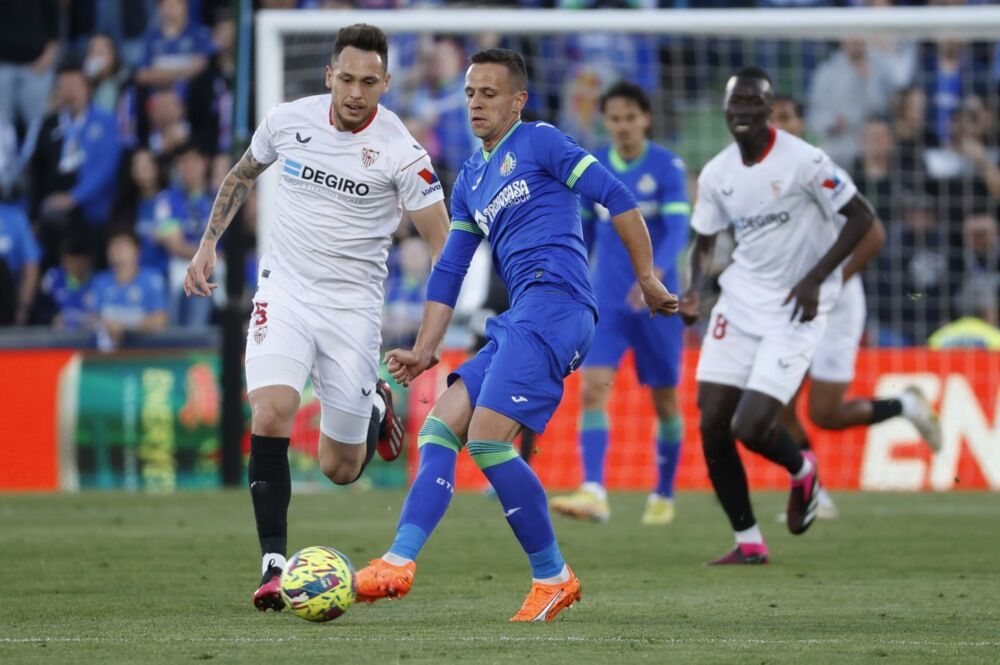 Nemanja Maksimović u dresu Hetafea protiv Sevilje