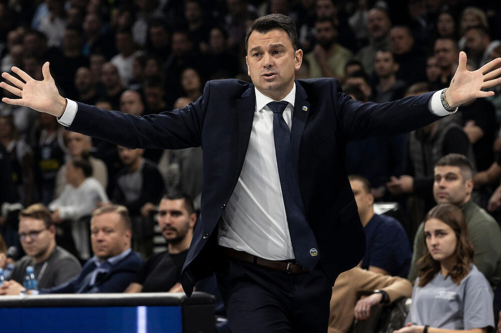 TRENER ALBE POTPUNO OTVORENO: "Imaju najboljeg trenera u Evropi!"