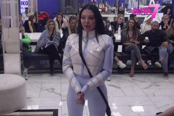 MAJA MARINKOVIĆ I DESINGERICA BILI ZAJEDNO!? JANJUŠ IZNEO ŠOK TVRDNJE: Da li je MOGUĆE? On je OŽENJEN ČOVEK