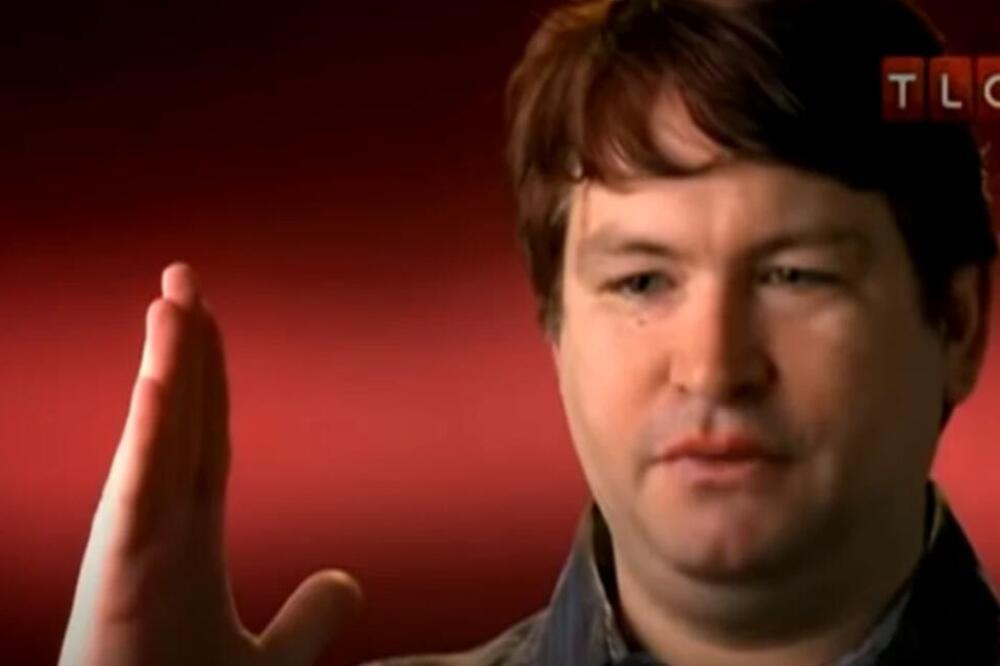 MUŠKARAC SA NAJVEĆIM POLNIM ORGANOM PODELIO FOTOGRAFIJU NA KOJOJ SE SVE VIDI: Žene van sebe kad vide šta se OCRTAVA