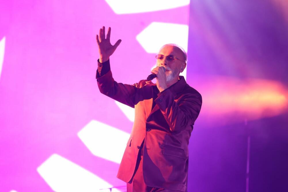 NAKON ZAVRŠENIH KONCERATA DINO MERLIN SE OBRATIO BEOGRADU: Izustio je samo DVE REČI, ovo je cela NACIJA ČEKALA