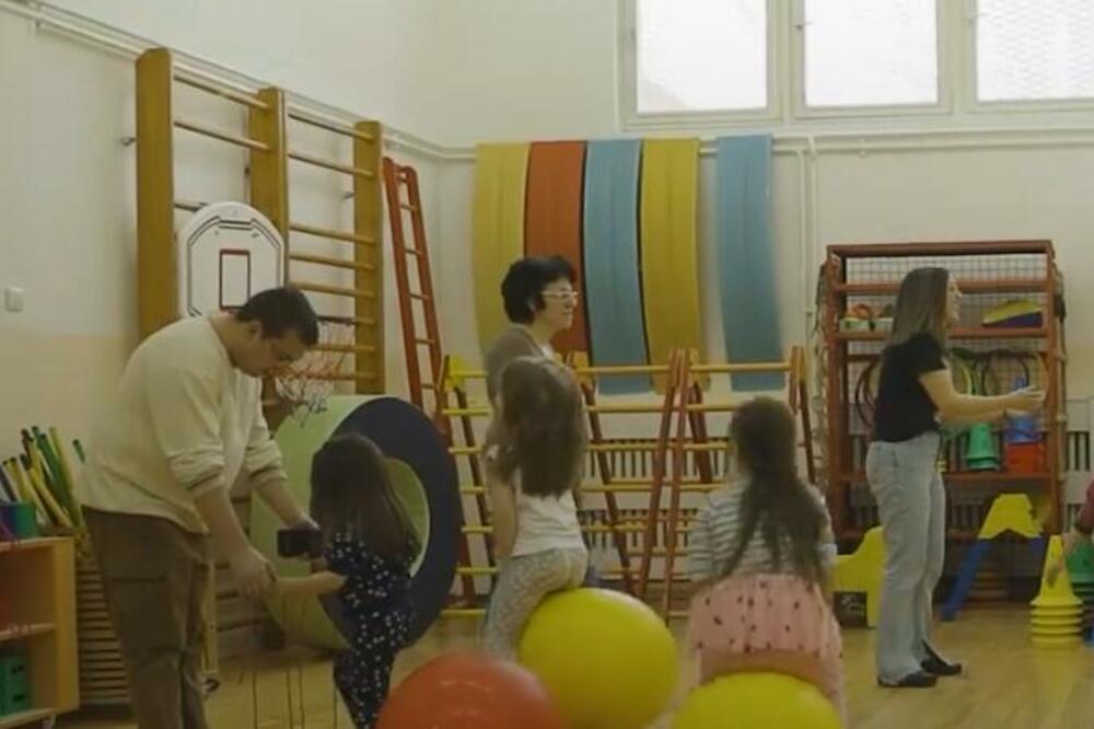 PODRŠKA RODITELJIMA KOJI IMAJU DECU VRTIĆKOG UZRASTA: Ovaj grad je među prvima u Srbiji po tome