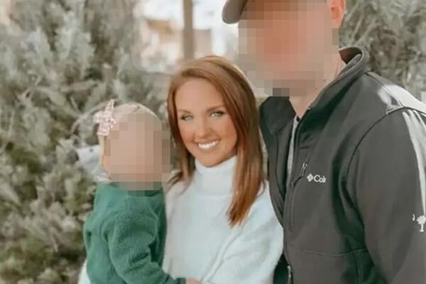 POHOTNA UČITELJICA ZLOSTAVLJALA UČENIKA I SLALA MU OVE FOTOGRAFIJE: Kad vidite šta je, PAŠĆETE SA STOLICE