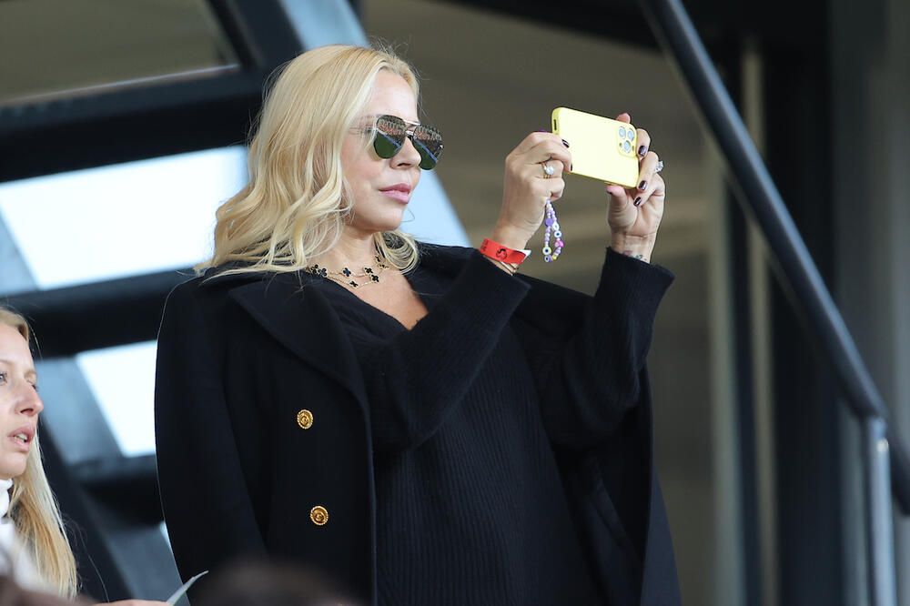 Piksijeva žena ponovo glavna tema: Progovorila o razvodu, pikanterije iz braka sve začudile