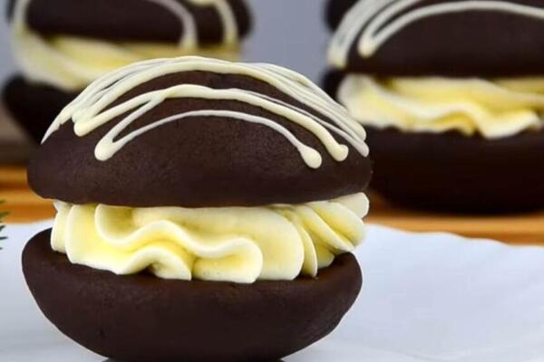 RUSKINJE OVAKO SPREMAJU UKUSNE VANILICE: Mnogo su bolje od naših zbog JEDNOG SASTOJKA, odmah ćete ih zavoleti