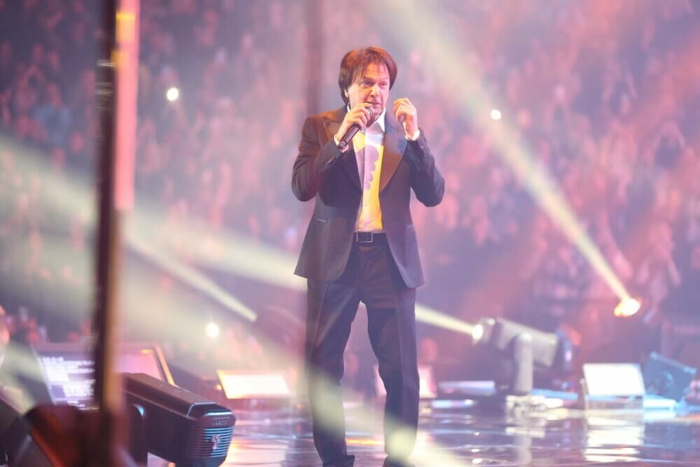 Solo karijeru je započeo davne 1972. godine