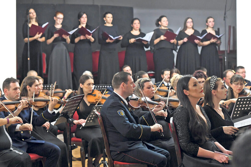 UMETNIČKI ANSAMBL 'STANISLAV BINIČKI