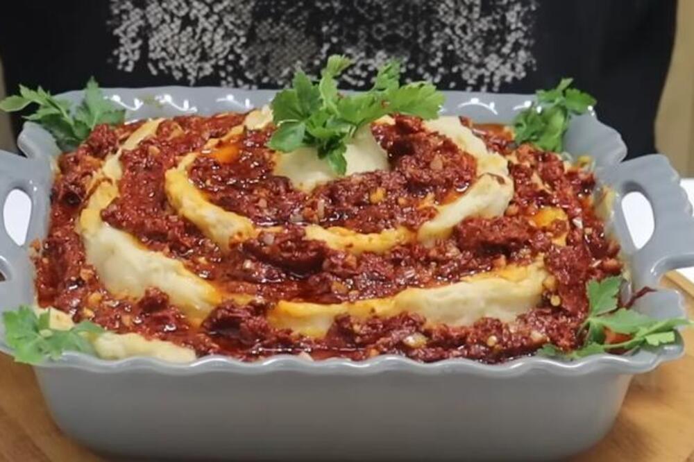 RECEPT ZA SOČNU PASULJ PITU KAKVU DO SADA NISTE JELI: Specijalite idealan za svako slavlje - gosti će tražiti još