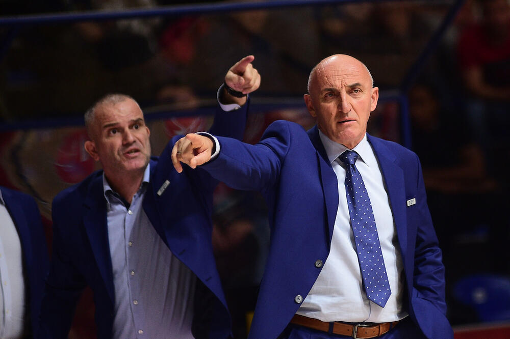 "NEMA BEŽANJA, KRIVICA JE APSOLUTNO MOJA": Trener Mornara OTVORIO DUŠU posle poraza od Zvezde