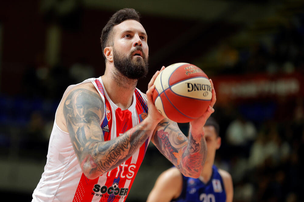 "NIKADA NISAM BIO NEKI GROBAR, PA DA SE PRIČA DA SAM PRODAO!" Raduljica jasan - "uvek će biti onih koji te vređaju"