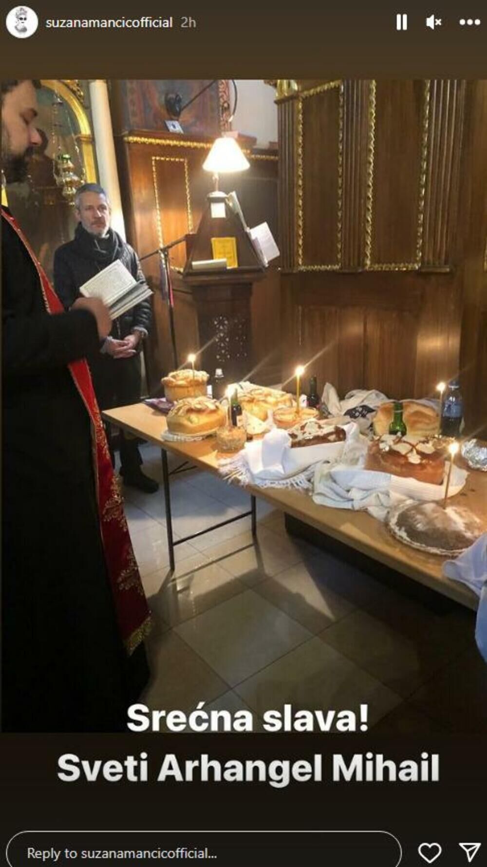 Voditeljka izuzetno poštuje običaje pa je svoj slavski kolač i žito odnela u crkvu
