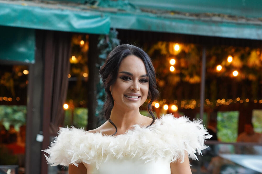 SAZNALO SE KAKO SE SLAŽU SNAHA I SVEKRA: Evo da li ŽENA OD SULTANA planira svadbu sa Vukom Mobom, sve ISPLIVALO