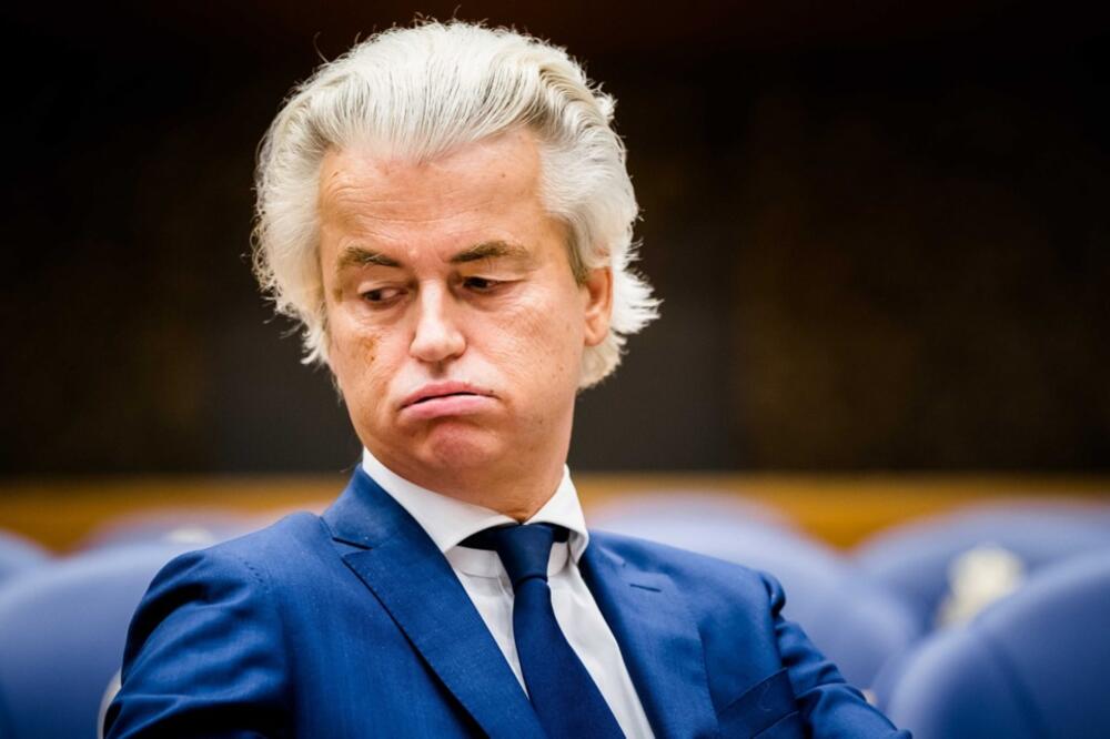 OBOŽAVA ORBANA, OŽENJEN JE MAĐARICOM, A OVO ĆE PROGANJATI BRISEL...Svi SKANDALI čoveka koji je NOĆNA MORA za Evropu