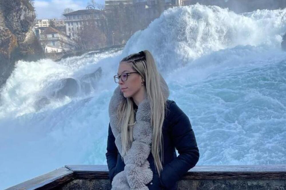 ATRAKTIVNA MAĐARICA DOLAZI U SRBIJU NA SPEKTAKL U OBARANJU RUKU! Telo manekenke, a "lomi šake" (FOTO)