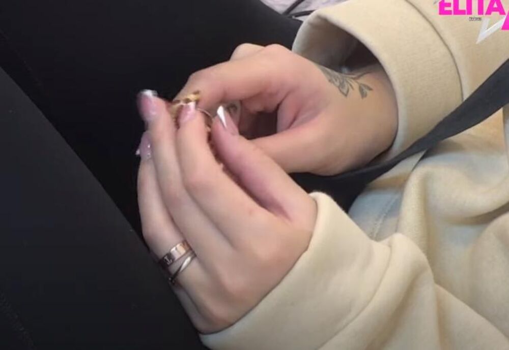 Anita nije skinula burmu