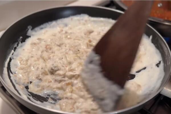 Ovo je tajna savršenog belog sosa: Pravi se brzo, a ukus je nezamenjiv