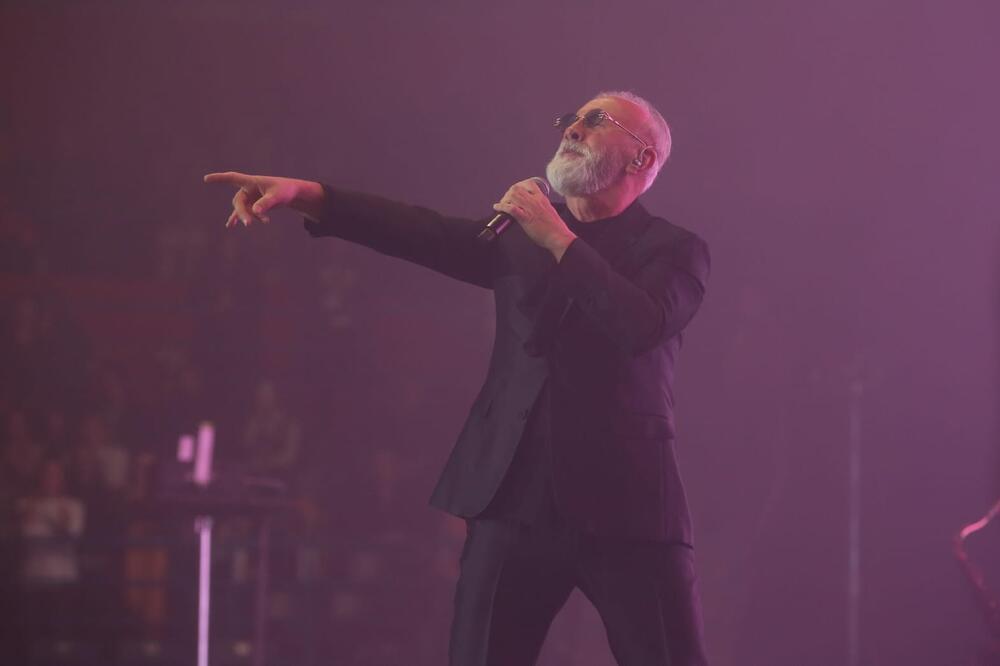 Merlin je završio na psihijatriji zbog jedne neverovatne stvari: Tu je napisao hi koji se i dan danas peva