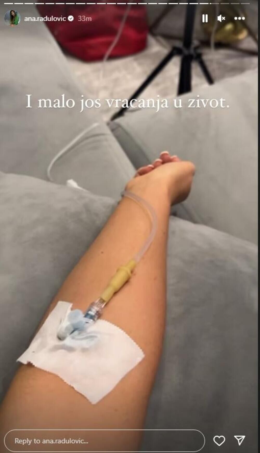 Ana Radulović na infuziji