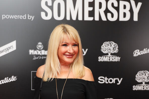 GOCU JE PESMA VIDOVDAN VINULA U ZVEZDE, A OVA PEVAČICA NIJE ŽELELA DA JE SNIMI: Posle MNOGO GODINA se sve zna