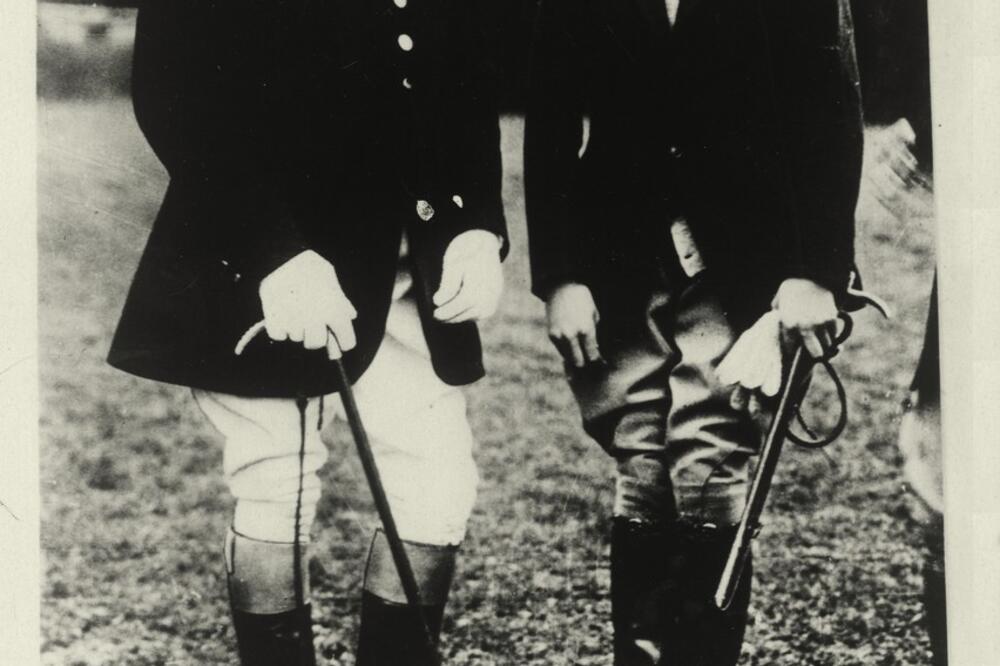 GODINAMA NIKO NE ZNA ŠTA SE DESILO U AVIONU U KOM JE POGINUO NAJBOGATIJI BANKAR: Ovo će vam opasno ZAGOLICATI maštu