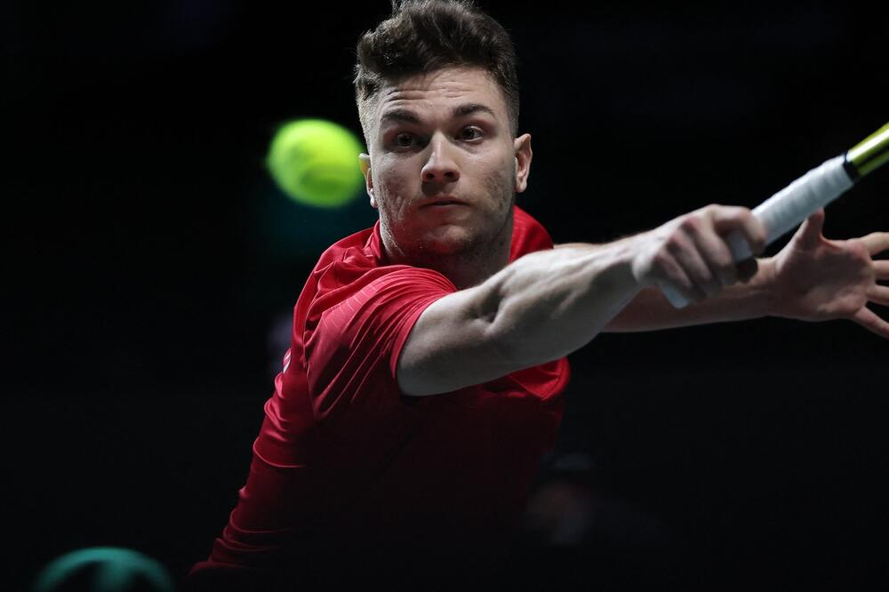 KECMANOVIĆ MAESTRALNOM PARTIJOM DONEO SRBIJI PREDNOST: Drejper nije imao šanse!