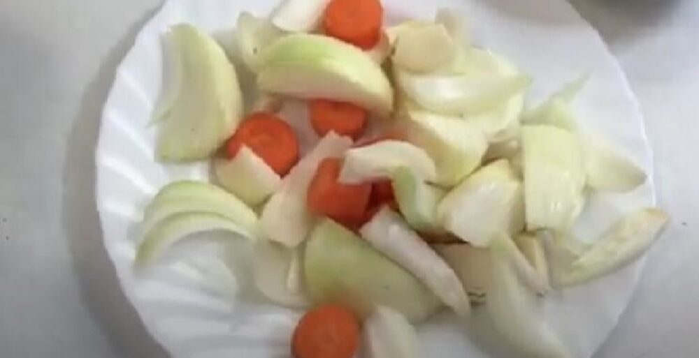 Beli luk, crni luk i šargarepa