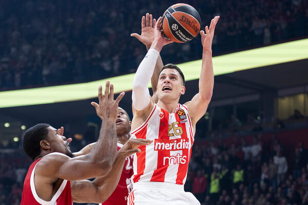 OLIMPIJA DOVODI NBA POJAČANJE PRED ZVEZDU? Bivši igrač Majamija, Klipersa i Detroita udara na crveno-bele? (FOTO)