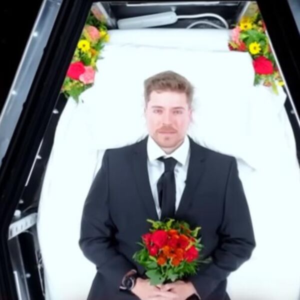 ŽIVOG GA ZAKOPALI U MRVAČKOM SANDUKU NA 7 DANA: Prolazio je agoniju pod zemljom, a sve zbog BIZARNE stvari (VIDEO)