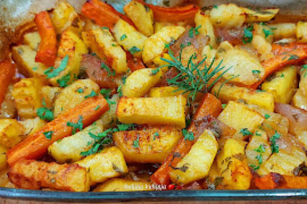 ISKUSNA KUVARICA PODELILA CAKU ZA SAVRŠENO HRSKAV KROMPIR: Dodajte mu ovaj TAJNI sastojak i biće kao u restoranu