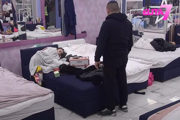 ANITA ŽELI HITNO DA NAPUSTI ELITU: Skinula prsten, pa BRIZNALA u PLAČ, on pokušao na sve NAČINE da je UTEŠI