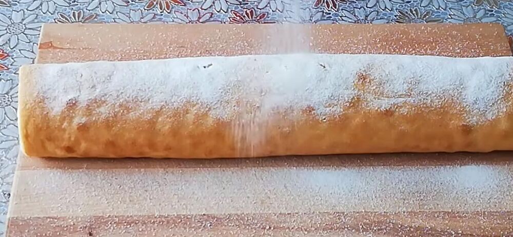 Rolat sa džemom od kajsija, Rolat