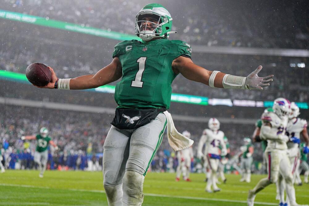 NEUNIŠTIVI IGLSI: Bafalo ih imao u produžetku, ali Hurts opet preokretom spasao Filadelfiju! Baltimor vlada AFC-om