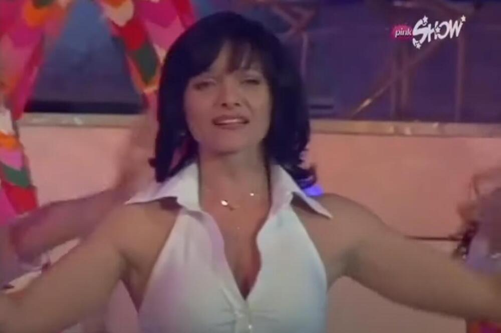 ZABLISTALA I NESTALA: Cela zemlja je pevala njene HITOVE, a ona se povukla iz OVOG RAZLOGA, evo kako danas IZGLEDA