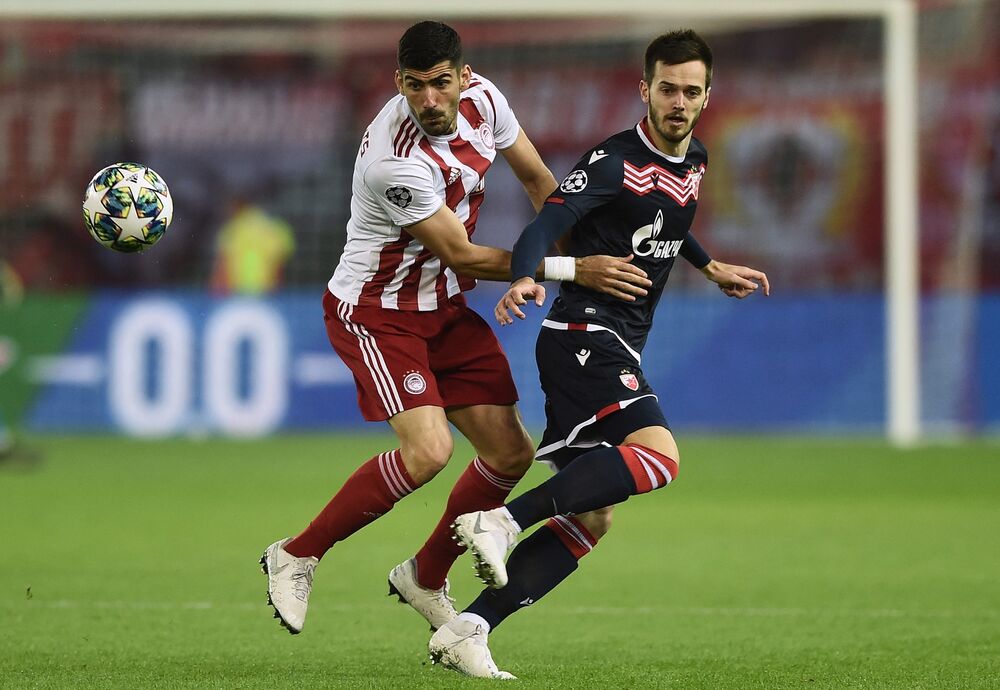 Detalj sa utakmice Olimpijakosa i Crvene zvezde 11. decembra 2019. godine