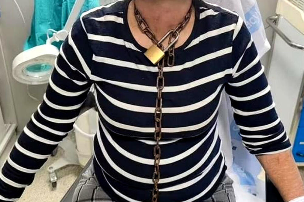 ŽENA UŠLA U BOLNICU SA LANCEM OKO VRATA: U jezivom ISKAZU ispričala kako se našla u OVOJ SITUACIJI, lekari u ŠOKU!