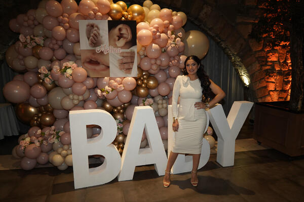 NADICA ADEMOV PONOVO TRUDNA: Pevačica podelila SREĆNE VESTI, evo u KOM JE MESECU, čestitke stižu sa SVIH STRANA