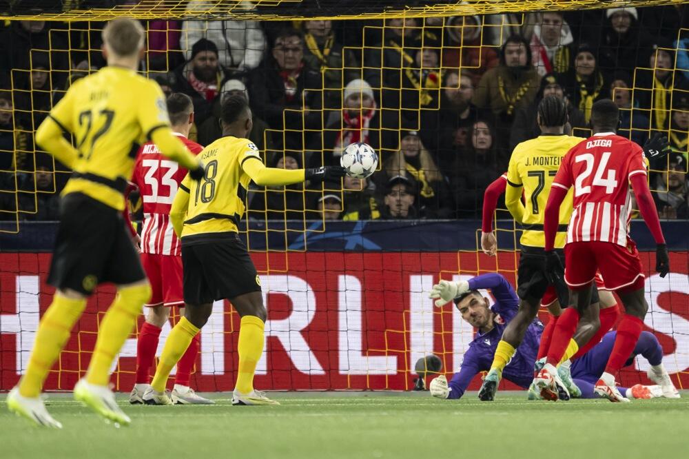 "RAZUMLJIVO DA JE JAVNOST NEZADOVOLJNA!" Legenda i bivši kapiten Zvezde o evropskom krahu (FOTO)