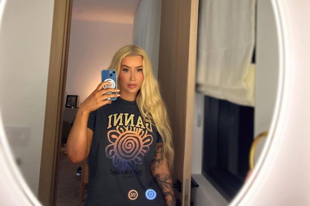 DA LI JE OVO MOGUĆE? Napravila profil na ONLYFANSU i zaradila OGROMNU LOVU: Svi žele da vide njene PRIVATNE FOTKE