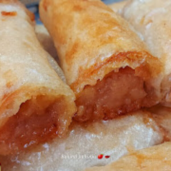 Pijana pita sa jabukama kojoj niko neće odoleti: Samo jedan sastojak čini čuda, nije vam potrebna posebna veština